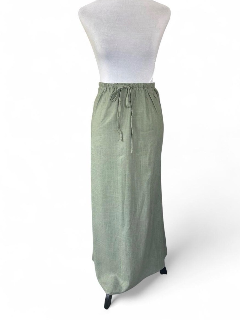 Green maxi skirt with drawstring waist, size L